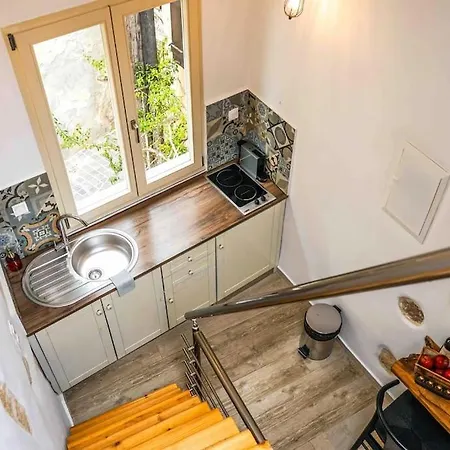Apollona's Boutique Apartment
